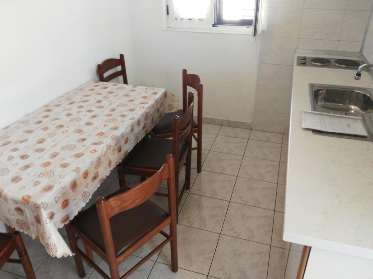 Apartmani Karuza Novalja Exterior photo